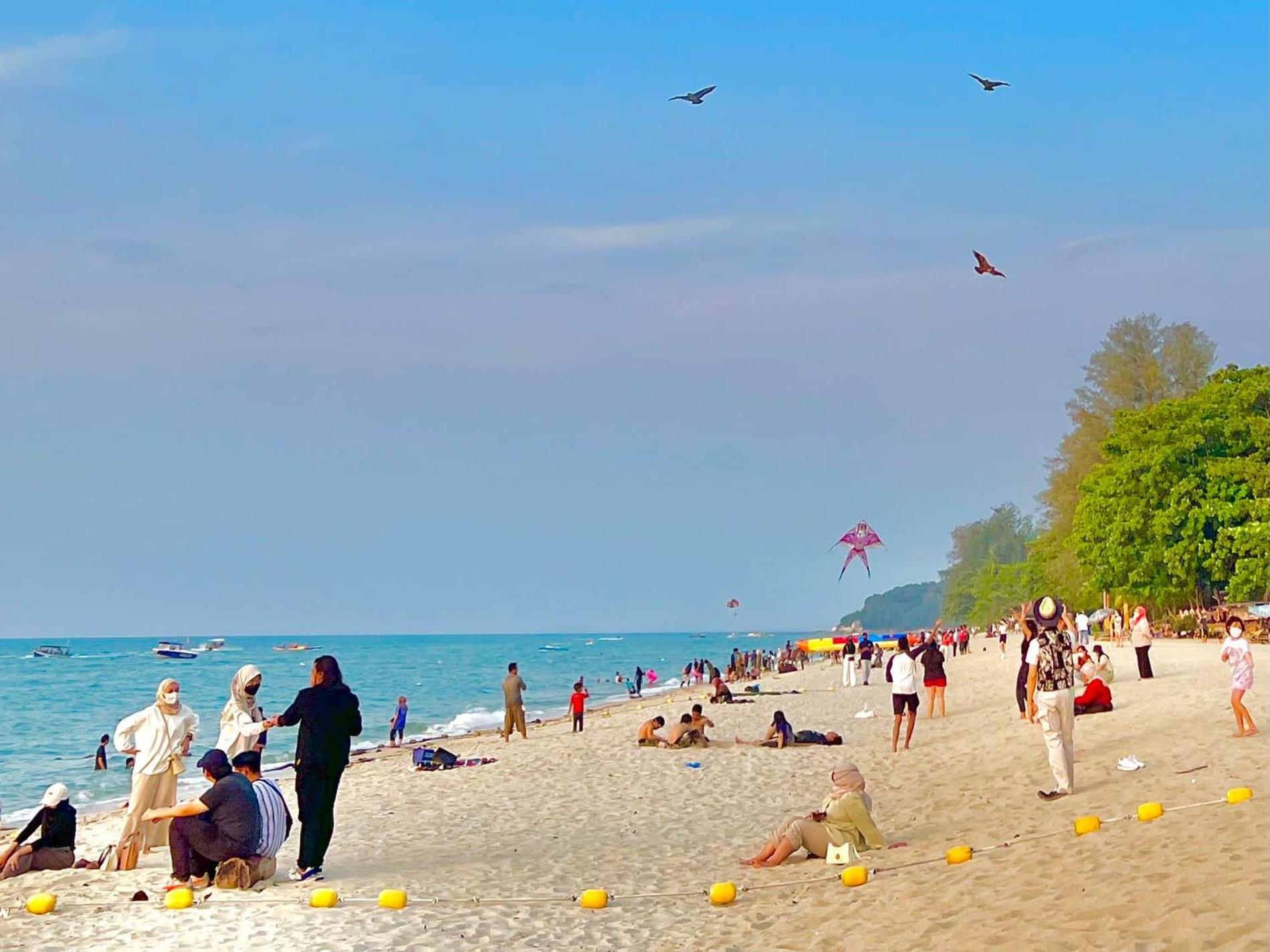 バツーフェリンギビーチBy The Sea, Penangアパートメント エクステリア 写真