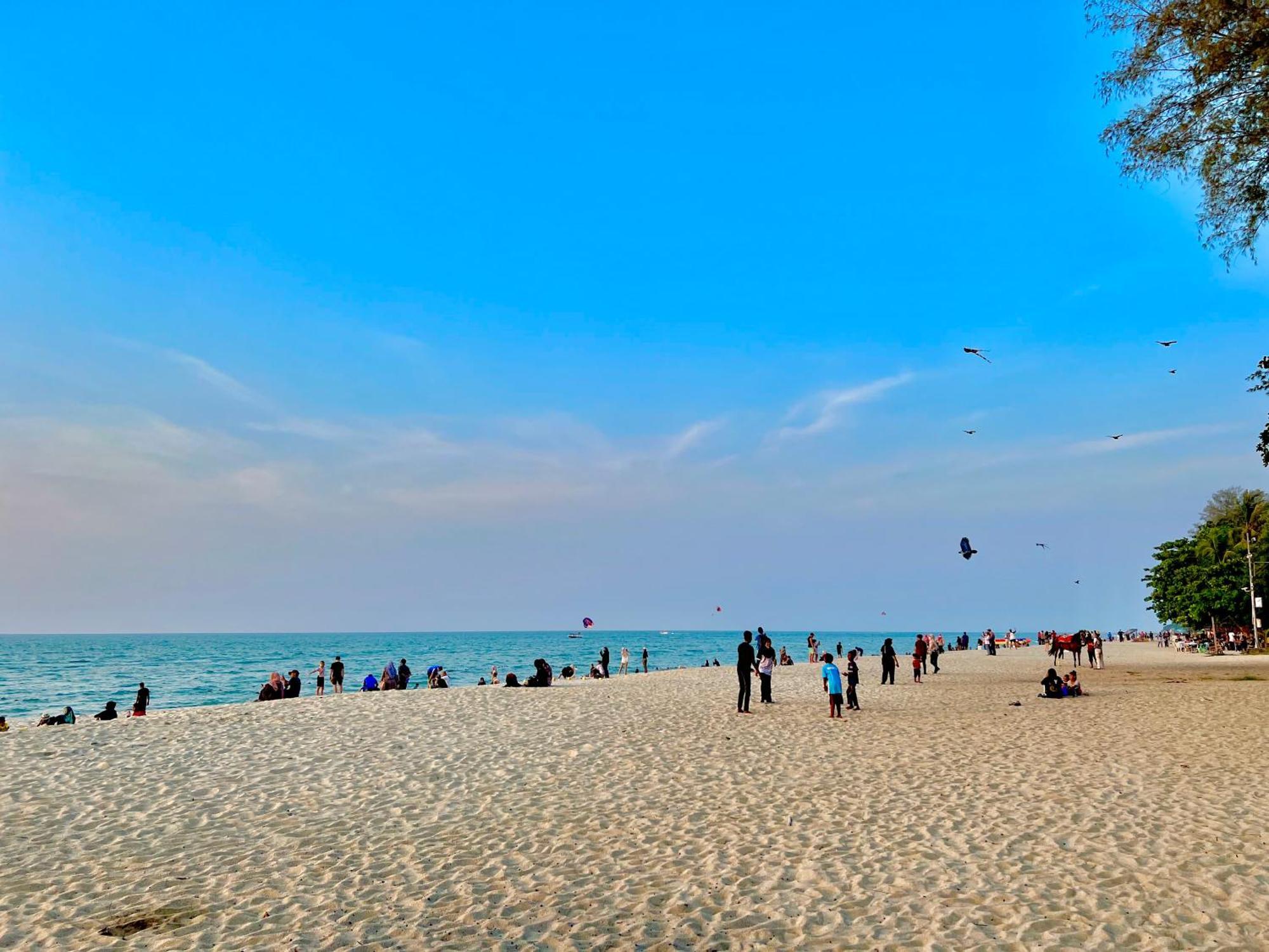 バツーフェリンギビーチBy The Sea, Penangアパートメント エクステリア 写真